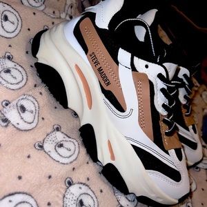 Steve Madden shoes